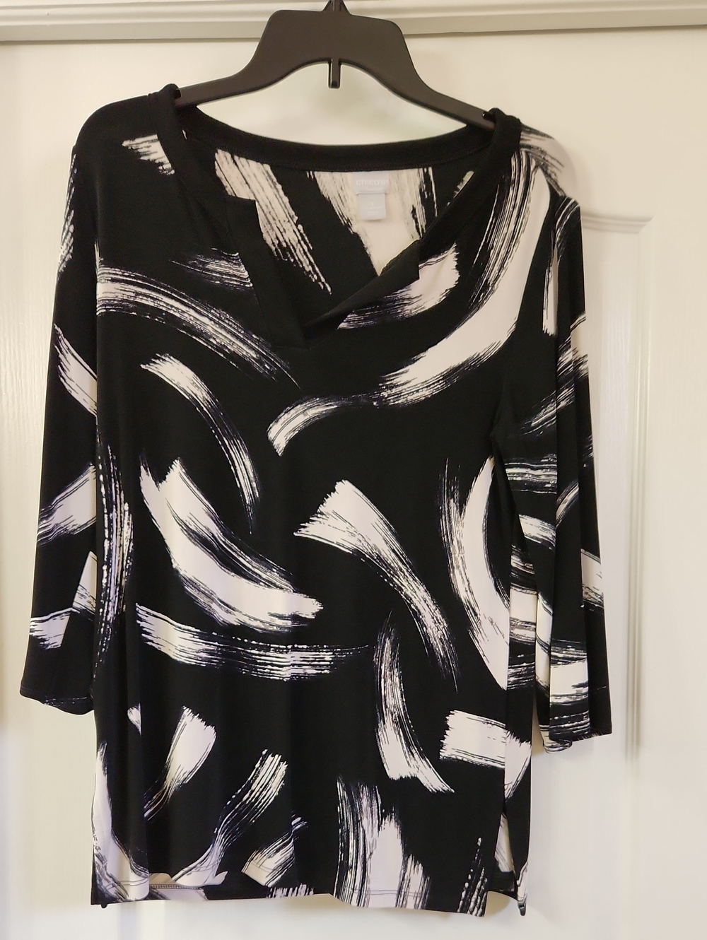 Chico's Black & White Brushstroke V-Neck Top